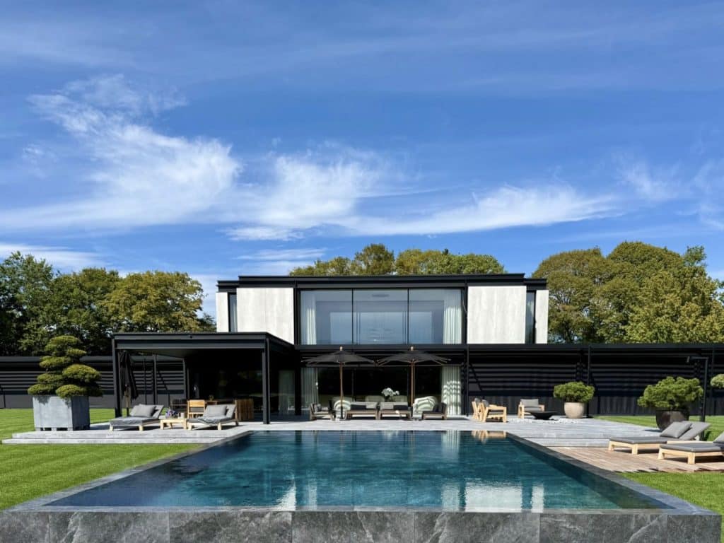 Domaine des Bois_01_PhotoBR_Façade piscine